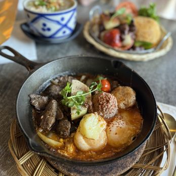 Saigon Oi - Vietnamese Near Me - Sacramento, California Saigon Oi - Vietnamese Near Me - Sacramento, California
