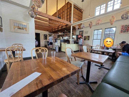 Betsy's at Evelyn's Park by null