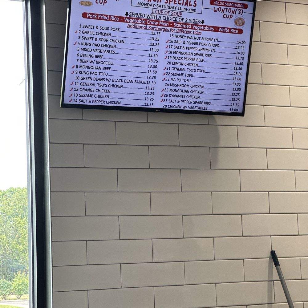 The Wok - Lunch specials until 3 every day but Sunday. - Chinese Near Me - Sacramento, California The Wok - Lunch specials until 3 every day but Sunday. - Chinese Near Me - Sacramento, California