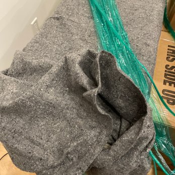 Well Done Moving - Paper-thin, musty blankets. - Movers Near Me - Fresno, California Well Done Moving - Paper-thin, musty blankets. - Movers Near Me - Fresno, California