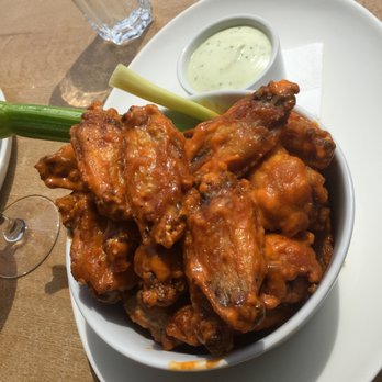 Herbstreet - Spicy chicken wings - large - Cafes Near Me - Dublin, D
