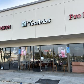 TeaArias - Storefront (Dec 2025) - Bubble Tea Near Me - Huntington Beach, California TeaArias - Storefront (Dec 2025) - Bubble Tea Near Me - Huntington Beach, California