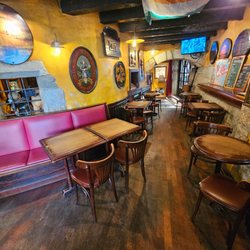 Captain Pub