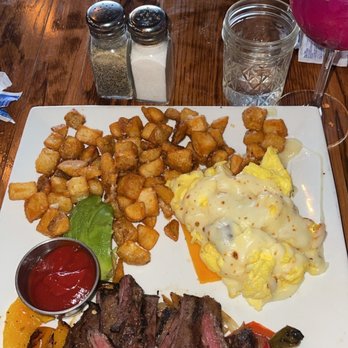 Prato 850 - Steak and eggs - Gastropubs Near Me - Commack, New York Prato 850 - Steak and eggs - Gastropubs Near Me - Commack, New York