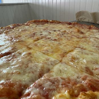 Pepi's Pizza - Cheese pizza - Pizza Near Me - Oneida, New York