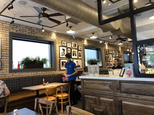 Bobby's Hideaway- Port Credit by null