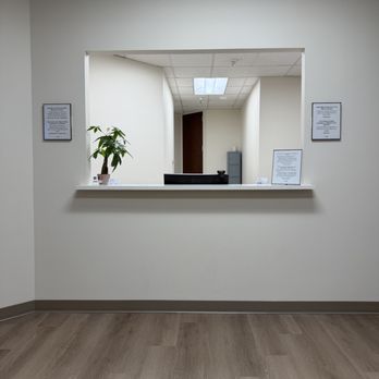 Emmaus Healthcare - Reception area - Family Practice Near Me - Houston, Texas Emmaus Healthcare - Reception area - Family Practice Near Me - Houston, Texas