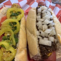 Spike's Junkyard Dogs - Warwick - Spikes Junkyard Dog and weenie sauce dog