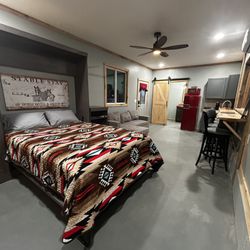 Stable Stay: Horse Hotel & AirBnB