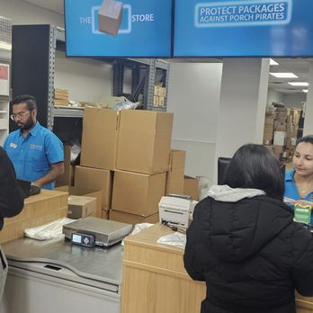 The UPS Store - Shipping Centers Near Me - Howard Beach, New York