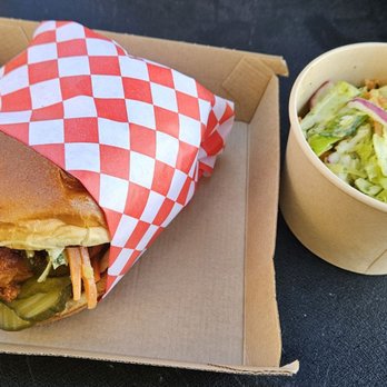 Local Kitchens - Proposition Chicken Spicy Combo with Cole slaw - Burgers Near Me - Mill Valley, California Local Kitchens - Proposition Chicken Spicy Combo with Cole slaw - Burgers Near Me - Mill Valley, California