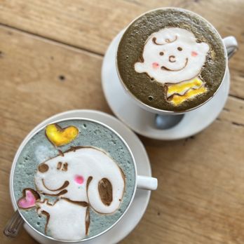 Himalayan Coffee House - Blue matcha latte and hojicha latte - Coffee & Tea Near Me - Toronto, Ontario