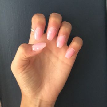 Chez Bella Nails Spa - Nail Salons Near Me - Marlborough, Massachusetts