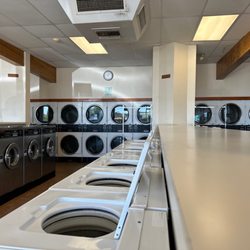 Rincon Cleaners and Laundromat