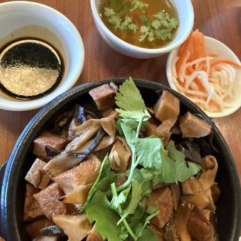 Hoa Sen - Clay hot pot, deliciousness - Vegetarian Near Me - Garden Grove, California