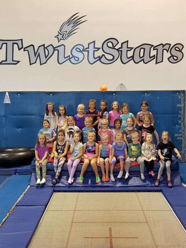 Flying Saucers Trampoline & Tumbling Logo