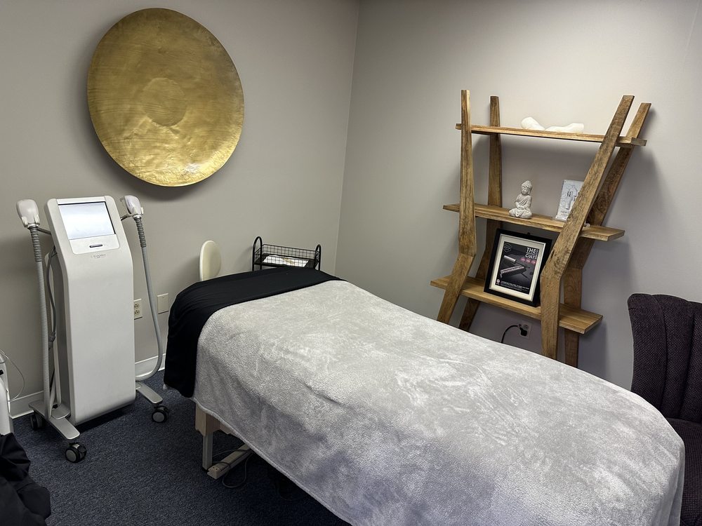 SPA MEDIQUE Updated September 2024 24 Photos & 21 Reviews 44