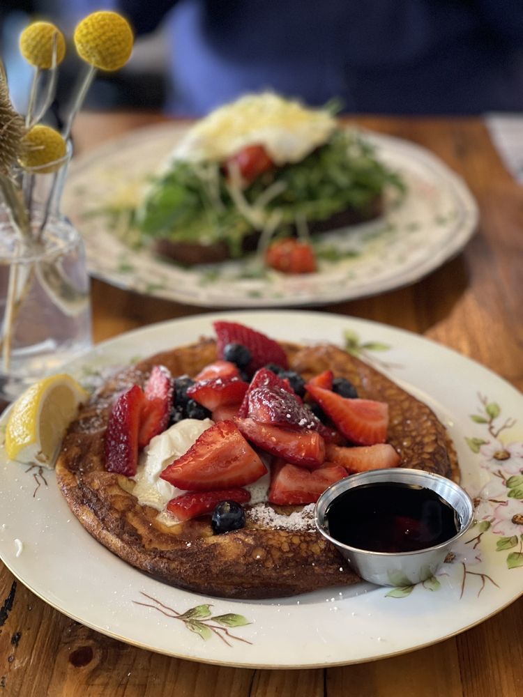 Maison Cafe & Market
