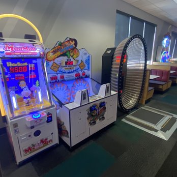 Chuck E. Cheese - Pizza Near Me - Selma, Texas