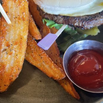 Lamplight Lounge - Brunch Burger - New American Near Me - Anaheim, California Lamplight Lounge - Brunch Burger - New American Near Me - Anaheim, California