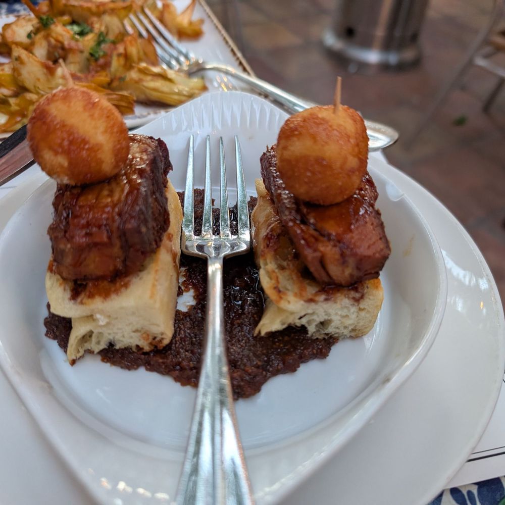 Casa Córdoba - Sliders - Spanish Near Me - Montrose, California Casa Córdoba - Sliders - Spanish Near Me - Montrose, California