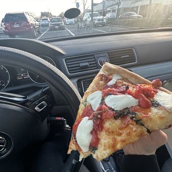 Mamma Lucia of Olney - Margarita, pizza - Pizza Near Me - Olney, Maryland