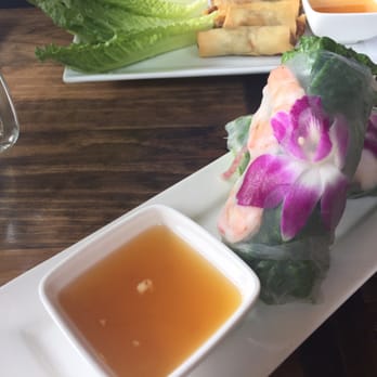 Ginger and Lemongrass - Best summer roll ever ! - Vietnamese Near Me - Whitestone, New York