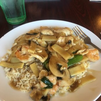 Best Thai - a plate of food on a table - Thai Near Me - Canyon, Texas