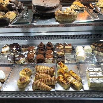 Olympia - Pastries - Cafeteria Near Me - Granada, GR
