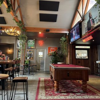 Stag & Hunter Hotel - Hotels Near Me - Mayfield, NSW Stag & Hunter Hotel - Hotels Near Me - Mayfield, NSW