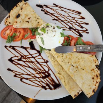Pizzicletta - Burrata - Pizza Near Me - Flagstaff, Arizona