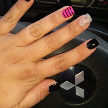 Sunflower Nails - Love my nails! The lady who did them was super nice and does very good work. Thank you! - Nail Salons Near Me - Auburn, Washington Sunflower Nails - Love my nails! The lady who did them was super nice and does very good work. Thank you! - Nail Salons Near Me - Auburn, Washington