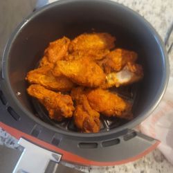 America’s Best Wings - If you like wet wings.