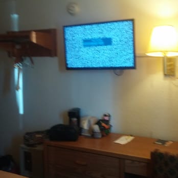 Super 8 by Wyndham Pierre SD - Tv didnt work when i checked in but they fixed it. - Hotels Near Me - Pierre, South Dakota Super 8 by Wyndham Pierre SD - Tv didnt work when i checked in but they fixed it. - Hotels Near Me - Pierre, South Dakota