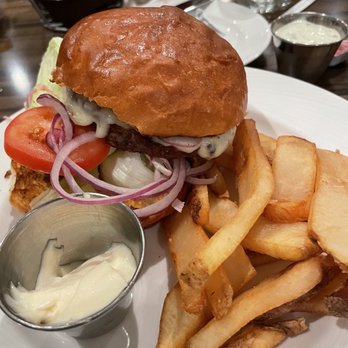 Muckleshoot Restaurant - Cheeseburger and fries - Breakfast & Brunch Near Me - Auburn, Washington Muckleshoot Restaurant - Cheeseburger and fries - Breakfast & Brunch Near Me - Auburn, Washington