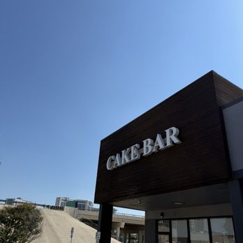 Cake Bar - Front of the store - Patisserie/Cake Shop Near Me - Dallas, Texas