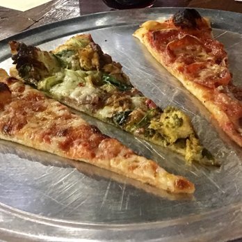 Borgata Pizza Cafe - Cheese, pepperoni and chicken pesto pizza - Italian Near Me - Worthington, Ohio Borgata Pizza Cafe - Cheese, pepperoni and chicken pesto pizza - Italian Near Me - Worthington, Ohio