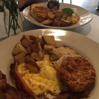 Sunset Grill - Breakfast bacon and eggs. Yum!! - American Near Me - Fredericksburg, Texas