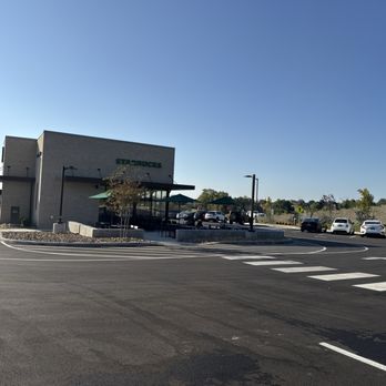 Starbucks - Coffee & Tea Near Me - Gallatin, Tennessee