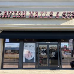Lavish Nails & Spa