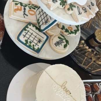 HERS Bakery - Desserts Near Me - Los Angeles, California HERS Bakery - Desserts Near Me - Los Angeles, California