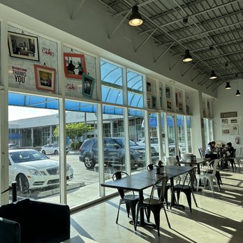 Party Cake Bakery - a view of the outside of the restaurant - Bakeries Near Me - Miami, Florida Party Cake Bakery - a view of the outside of the restaurant - Bakeries Near Me - Miami, Florida