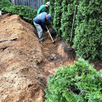 Cortez Lawn & Landscaping - a man digging a garden - Lawn Services Near Me Cortez Lawn & Landscaping - a man digging a garden - Lawn Services Near Me