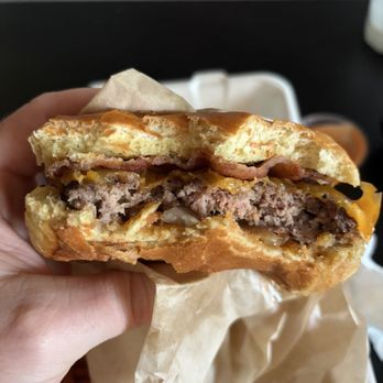 Humble Potato - SMASHED ONION CHEESEBURGER (TAMANEGI BURGER) - New American Near Me - Los Angeles, California Humble Potato - SMASHED ONION CHEESEBURGER (TAMANEGI BURGER) - New American Near Me - Los Angeles, California