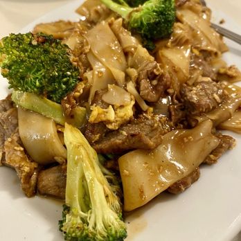 Thai Bistro Suksabay - Pad Sei Ew Noodle with beef - Thai Near Me - Aiea, Hawaii Thai Bistro Suksabay - Pad Sei Ew Noodle with beef - Thai Near Me - Aiea, Hawaii