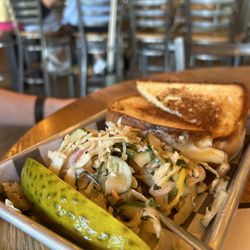 FourScore Beer Co. - Grilled cheese
