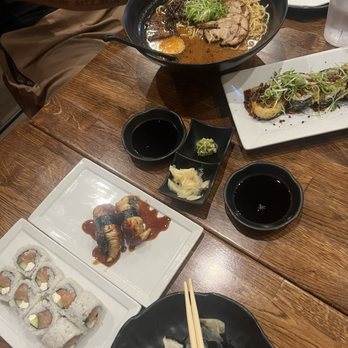 Daruma - Philly roll ramen Vegas Roll - Ramen Near Me - Mesa, Arizona Daruma - Philly roll ramen Vegas Roll - Ramen Near Me - Mesa, Arizona