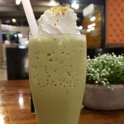 High Grounds Cafe - Pistachio milkshake