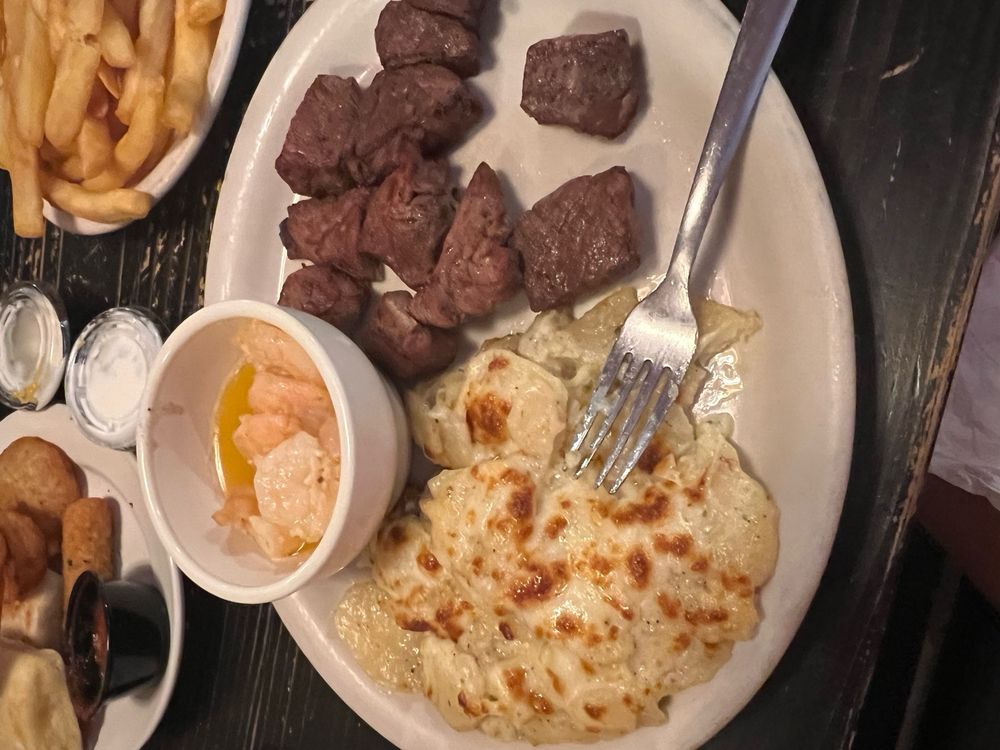 JOEY’S RESTAURANT Updated August 2024 29 Photos & 38 Reviews 720