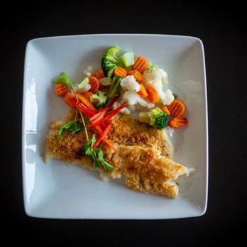 200 Main Grill - Baked Fish with steamed vegetables - American Near Me - Haverhill, Massachusetts